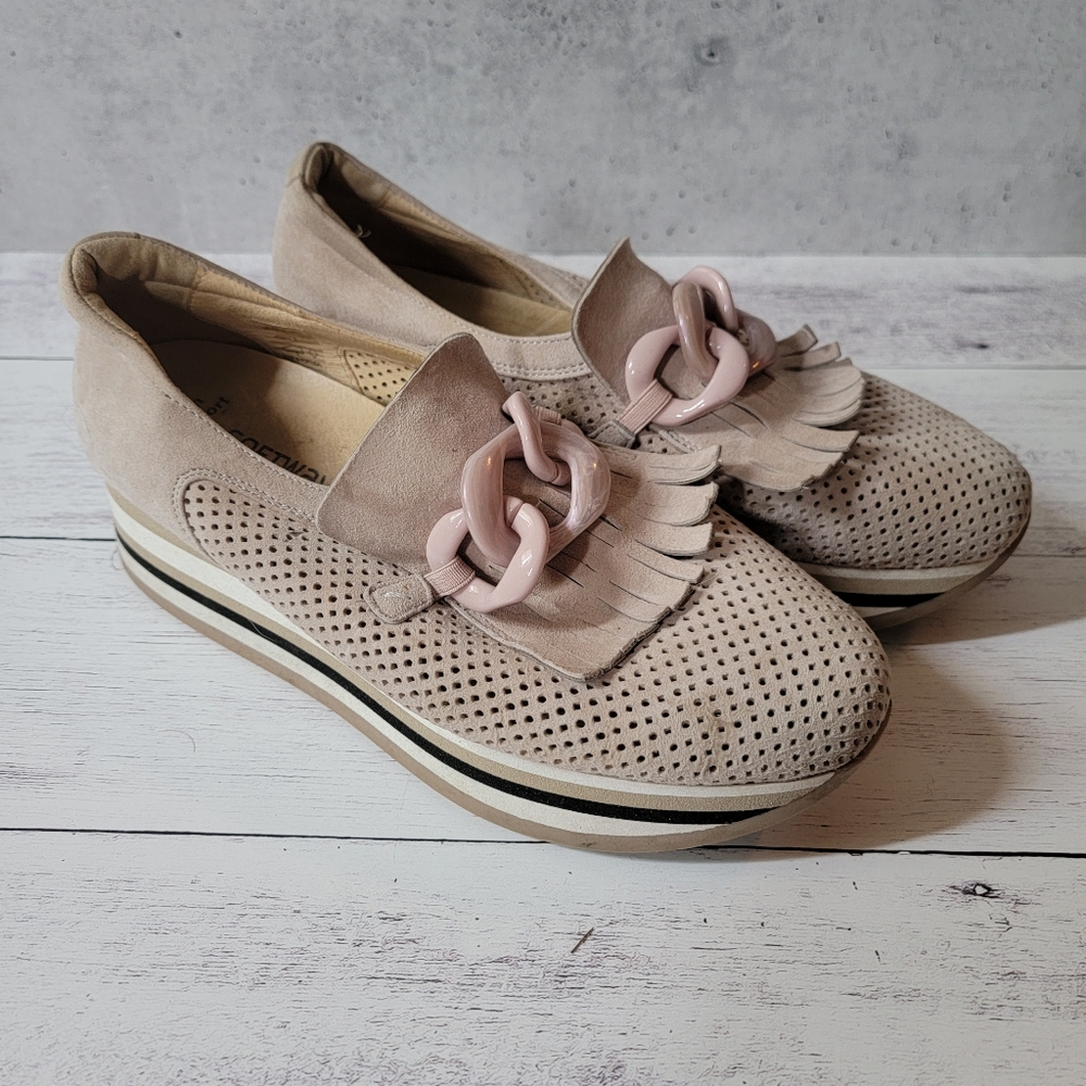 Stylish Pink Loafers with Fringe Detail